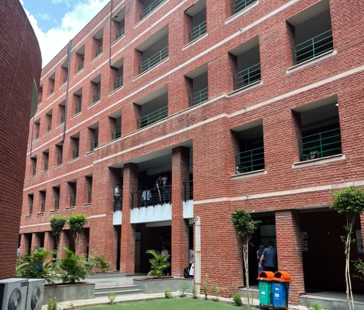 Amity University Greater Noida Campus photo 11